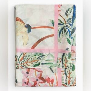 H&M Printed Scarf in White Floral Print